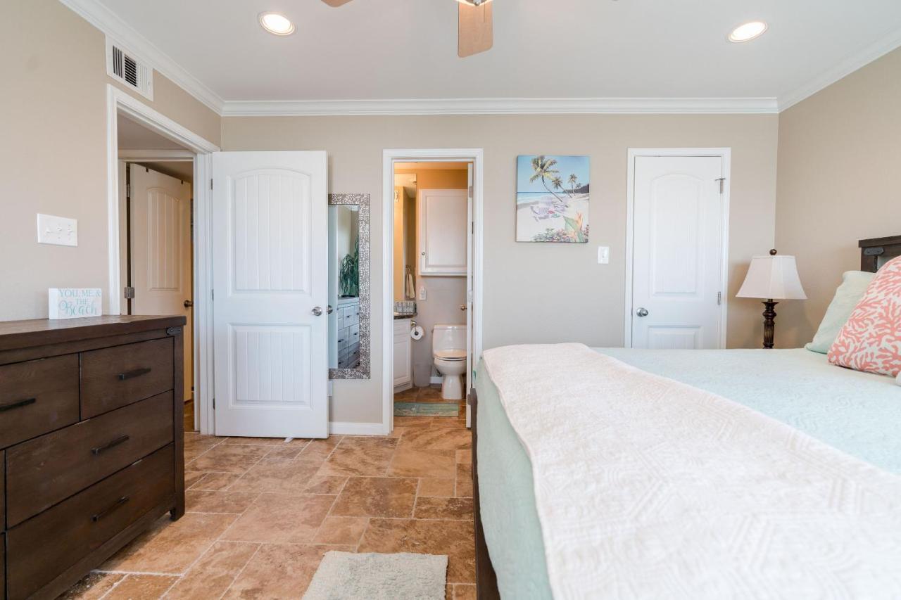 Apartment Steps To Pool And Beachamazing Views From Two Balconies Galveston